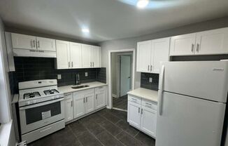 2 beds, 1 bath, 850 sqft, $1,850, Unit APT 25