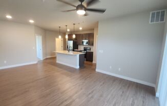 2 beds, 2 baths, 1,124 sqft, $1,795, Unit 880-201