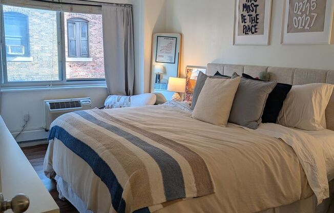 1 bed, 1 bath, 570 sqft, $3,000, Unit 1206