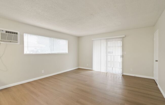 610 N Pasadena Avenue