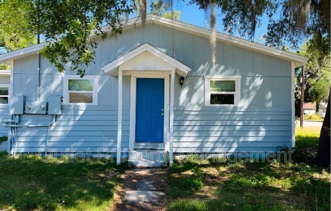 918 E. 10th Street