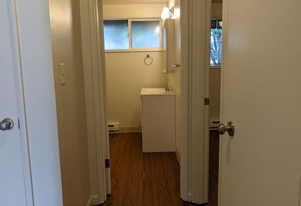 2 beds, 1 bath, 800 sqft, $1,413, Unit 3485-11