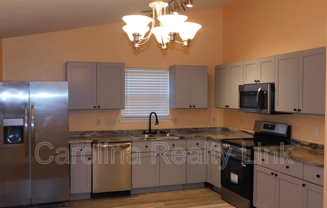 218 TOM HUNTER RD