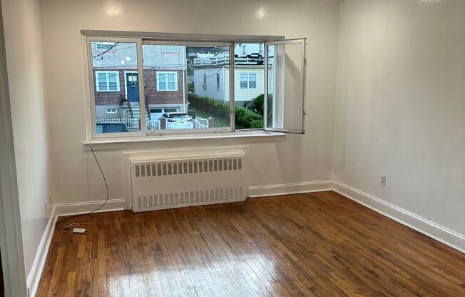 23 BARNES AVE