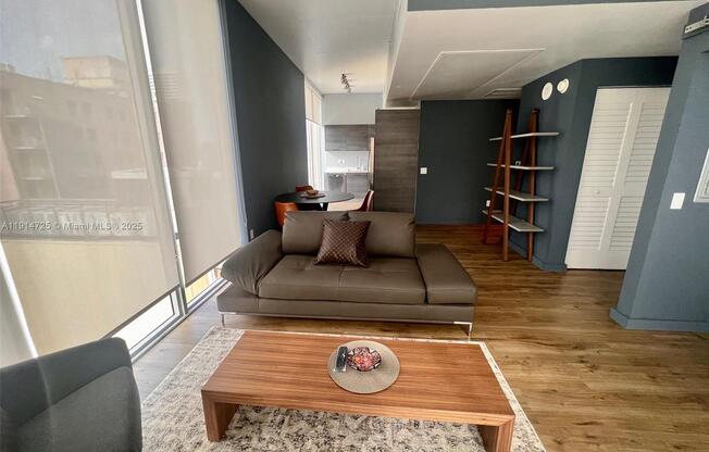 151 SE 1 St.