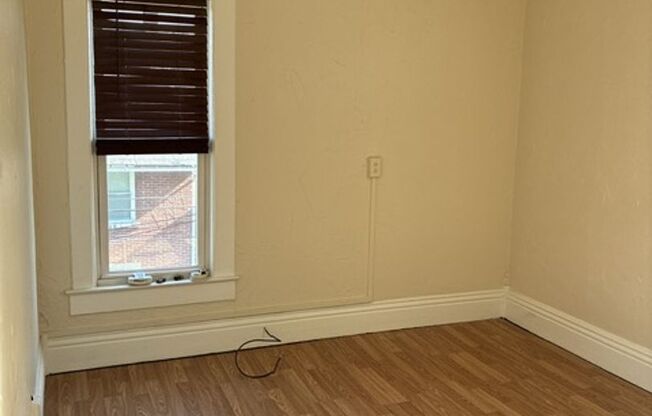 3 beds, 2.5 baths, 1,700 sqft, $1,650, Unit 1