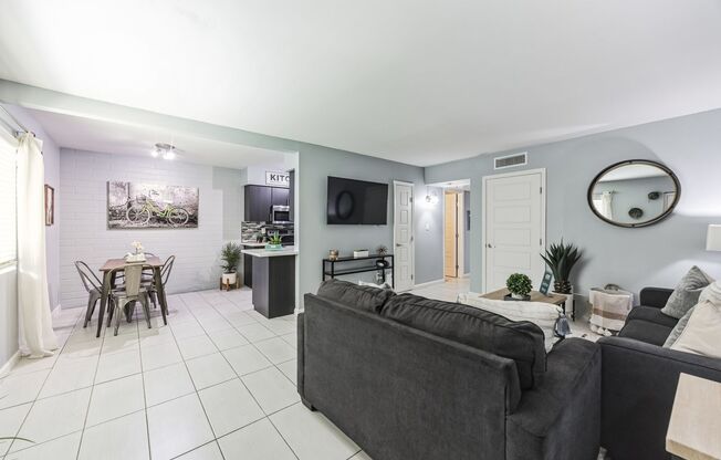 2 beds, 1 bath, 900 sqft, $1,324, Unit 65