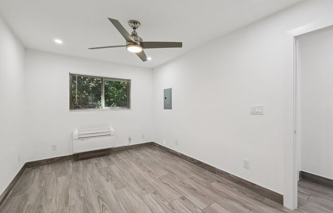 2 beds, 1 bath, 760 sqft, $2,299, Unit 15
