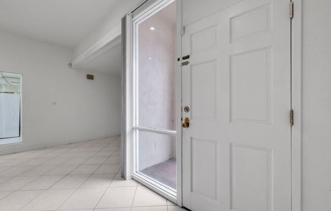 "Rare Single-Story Remodel: Modern 3BR End-Unit in University Park