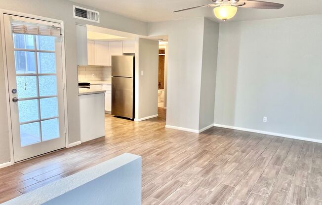 1 bed, 1 bath, 530 sqft, $1,195, Unit 10