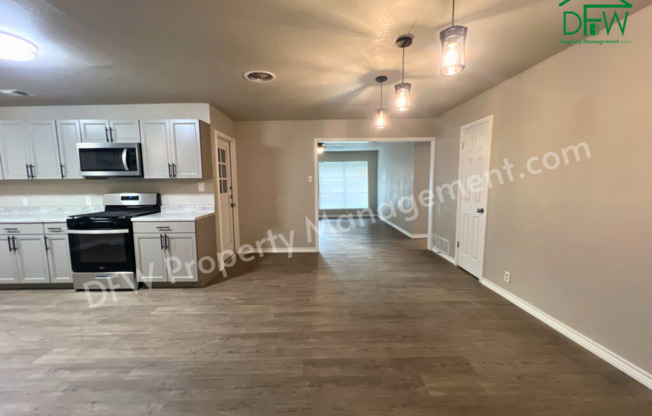 Beautifully Remodeled 3-Bedroom Home for Lease in Mesquite – 3316 Shorewood Dr