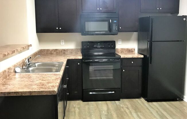1 bed, 1 bath, 687 sqft, $775, Unit O22