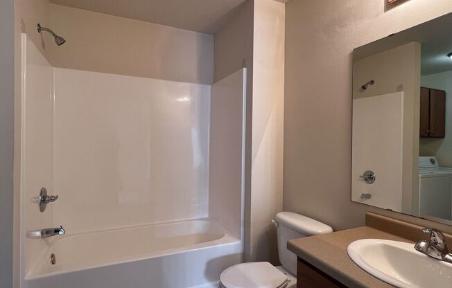 1 bed, 1 bath, 568 sqft, $935, Unit ME 2301-68