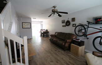 2 beds, 1.5 baths, $1,525