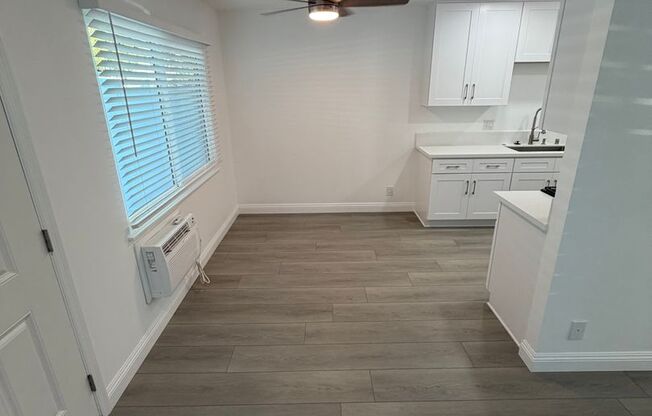 2 beds, 1 bath, 802 sqft, $2,845, Unit 6930-E