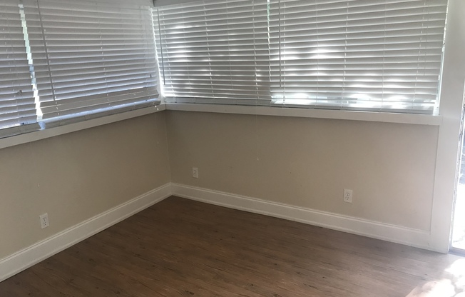 3/2 Historic North Hyde Park Bungalow