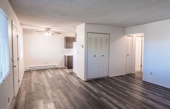 The Grove Apartments