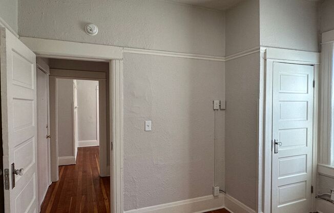 1 bed, 1 bath, 455 sqft, $1,095, Unit 307