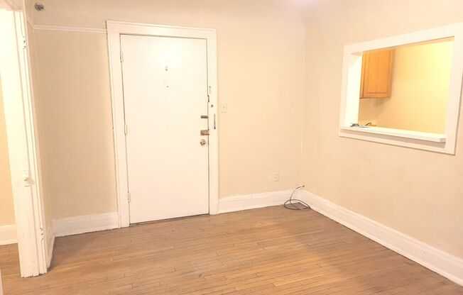 Studio, 1 bath, $775, Unit 103