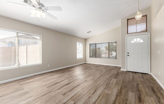 Spacious home in El Mirage!