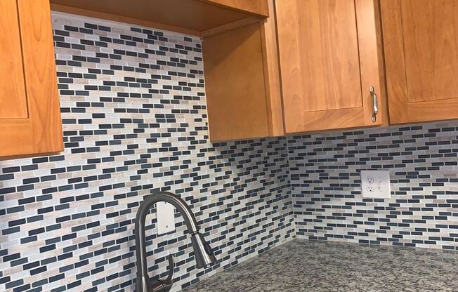 1 bed, 1 bath, 600 sqft, $1,250, Unit 20