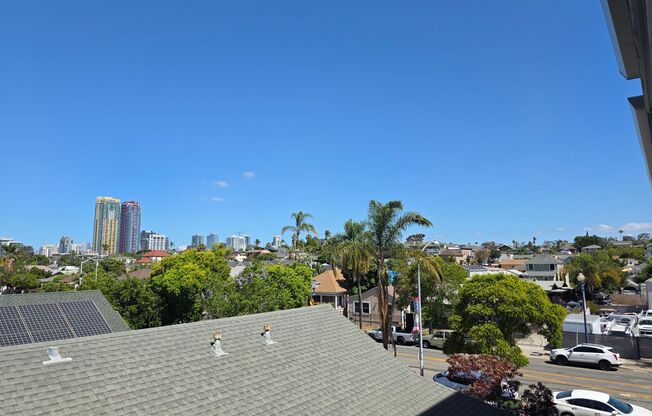 Studio, 1 bath, 327 sqft, $1,725, Unit 306