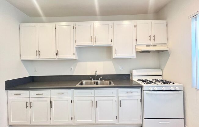 1 bed, 2 baths, $1,850