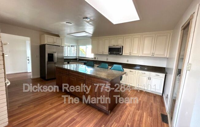 3200 LODESTAR LN