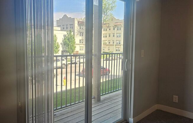 1 bed, 1 bath, 650 sqft, $895, Unit 1026 - 119