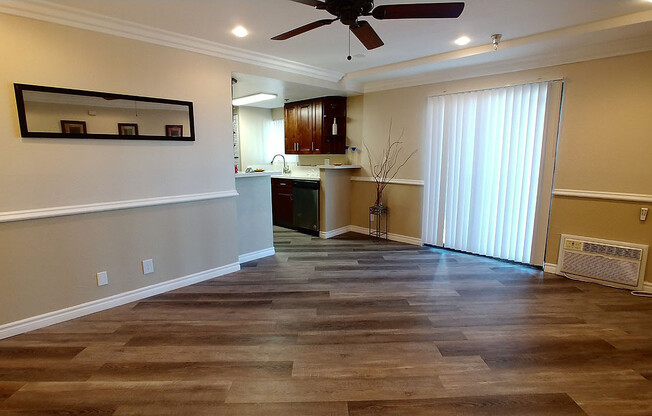 2 beds, 2 baths, 910 sqft, $2,850, Unit 203