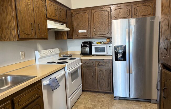 Low Maintenance Living - 2 Bedroom 2 Bathroom Townhouse in Blaine