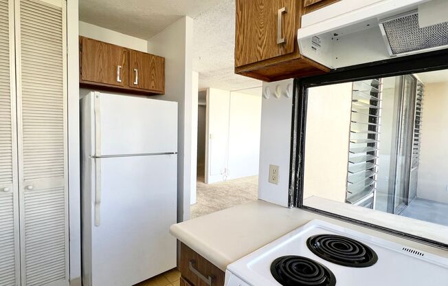 2 beds, 1 bath, $2,600, Unit # 1903