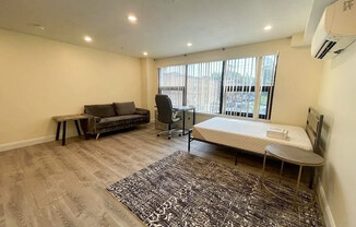 1026 COMMONWEALTH