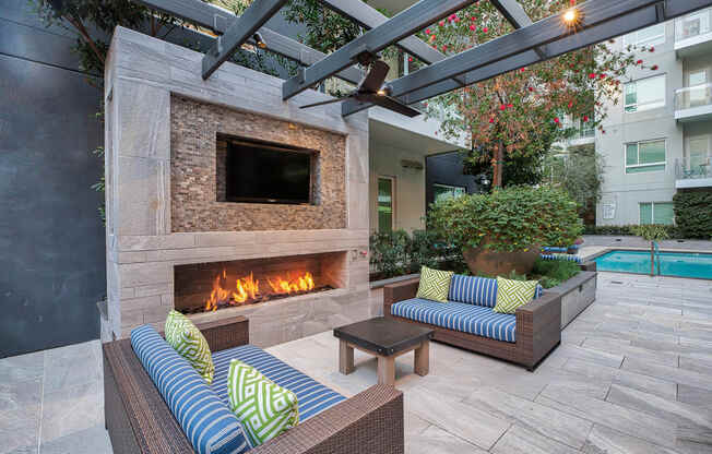 Resident Courtyard with Fireplace at Olympic by Windsor, Los Angeles, CA