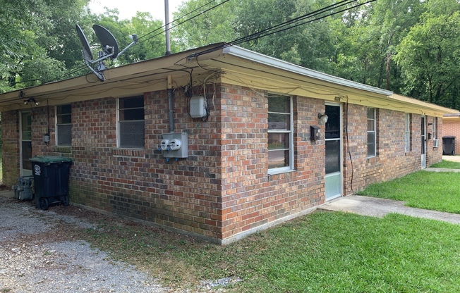 Hardy Avenue Apartments