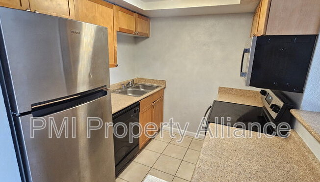 302 LEWFIELD CIR