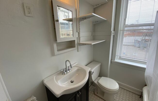 Studio, 1 bath, 180 sqft, $745, Unit 209