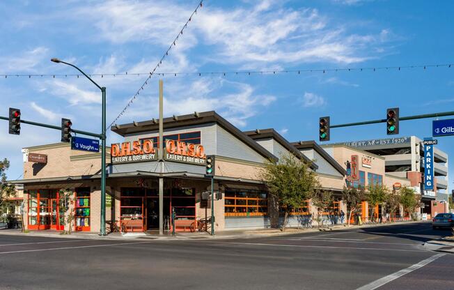 Enjoy the best craft brews and bites at O.H.S.O. A dog-friendly eatery & brewery in downtown Gilbert!