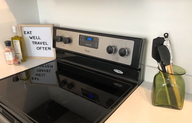 1 bed, 1 bath, 697 sqft, $1,525, Unit 309