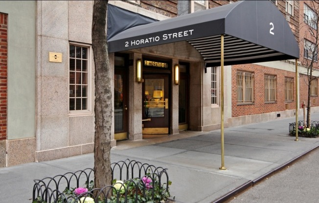 2 HORATIO ST