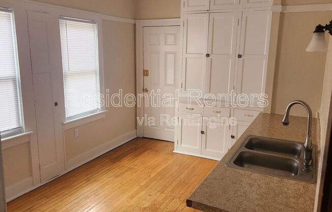 1723 N 22 ST