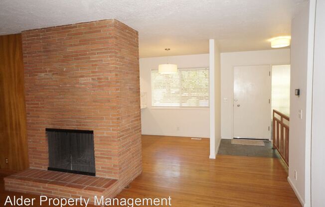 4020 SW Lee St.,