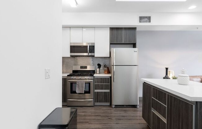 Come home to these New Modern Townhouse in Koreatown!