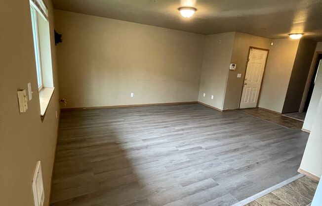 Country Squire Apartments