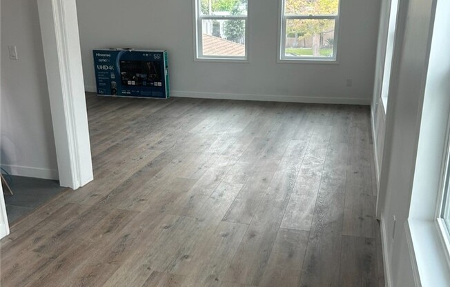 1724 S CRES HTS BLVD