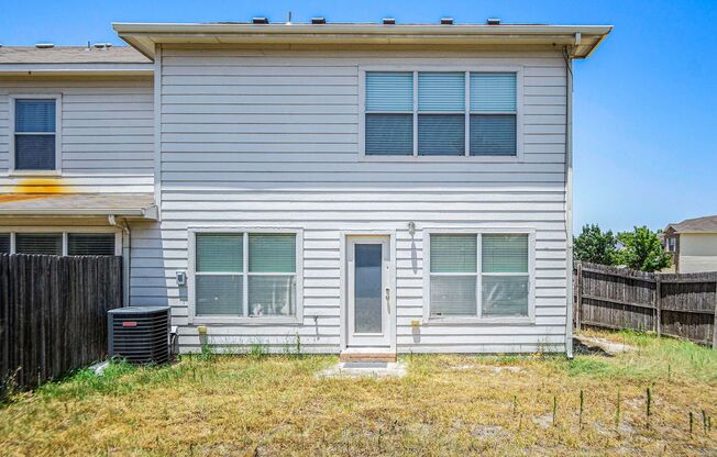 3 beds, 2.5 baths, $1,950