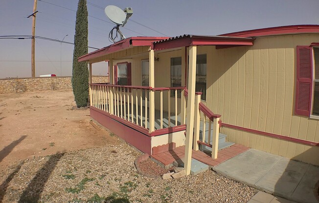 East El Paso 3 bed Refrig A/C