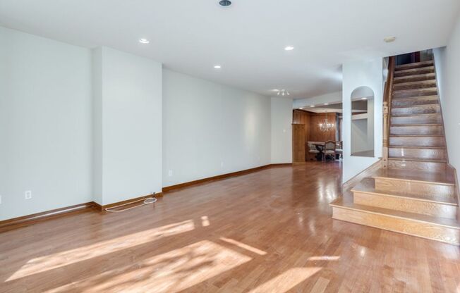 Spacious Three Bedroom Graduate Hospital Home w/ Roof Deck!