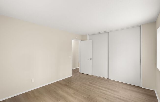 2 beds, 1 bath, 800 sqft, $2,150, Unit 01