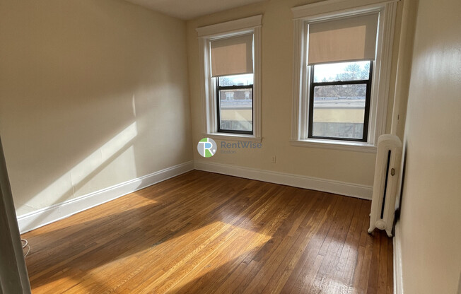 1148 COMMONWEALTH AVE